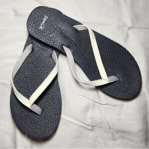 Sanuk Women's Yoga Joy II Sandal Size 8 Black & White NWOT